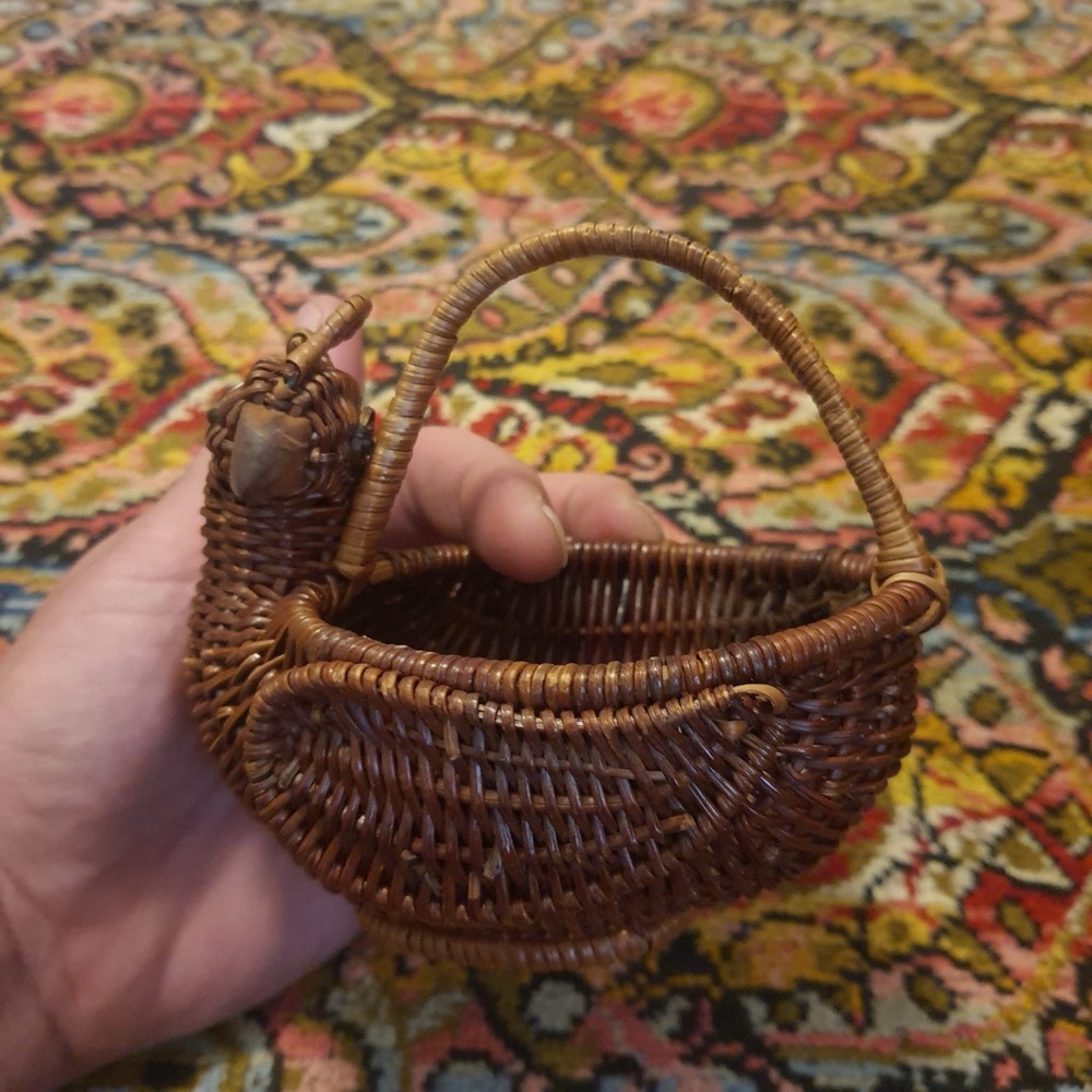 Vintage Wicker Bird Pheasant Basket Figurine – Handwoven Rustic Farmhouse Decor